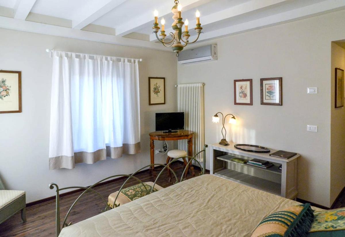 I Torretti Locazione Turistica, Ristorante, Lounge Bar Hotel Asolo Bagian luar foto